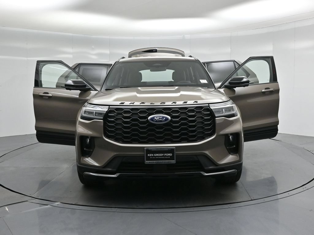 New 2026 Ford Explorer ST-Line w/ ST-Line Street Pack RWD image 35