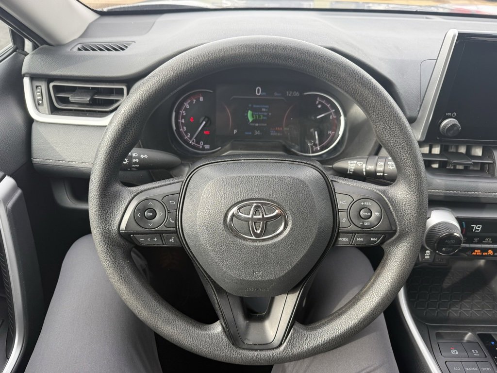 Used 2024 Toyota RAV4 XLE image 18