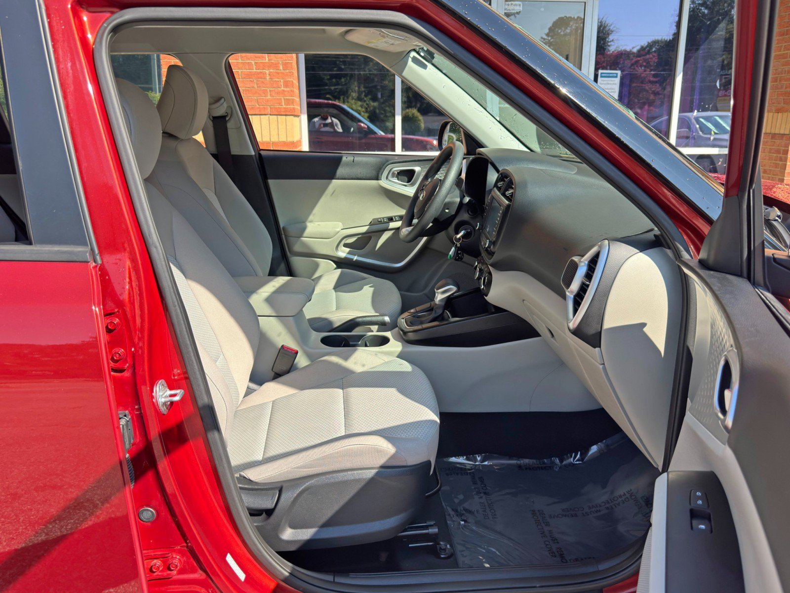 Used 2021 Kia Soul LX FWD image 14