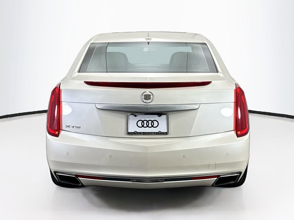Used 2013 Cadillac XTS Luxury image 6