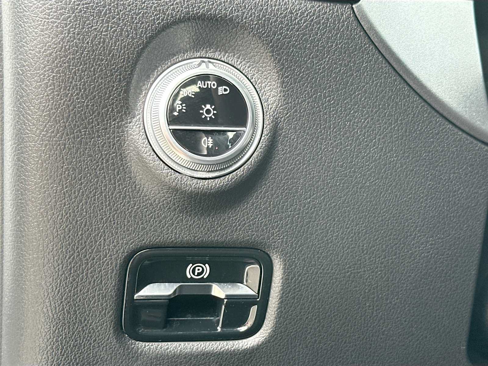 Certified 2022 Mercedes-Benz C 300 Sedan image 10