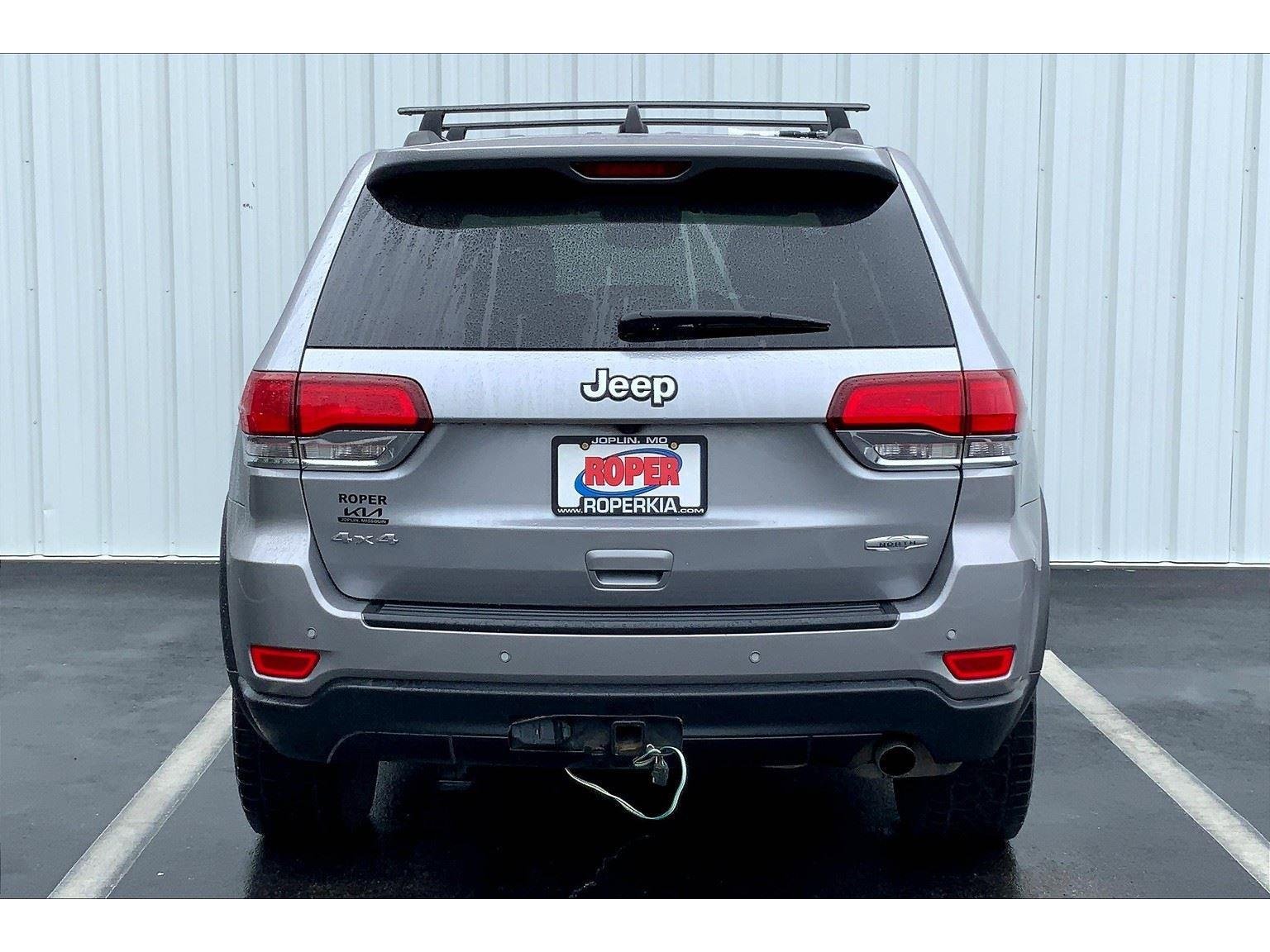 Used 2020 Jeep Grand Cherokee Laredo w/ Quick Order Package 2BN North image 4