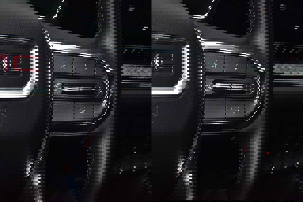 Used 2024 GMC Canyon Elevation w/ Convenience Package image 24