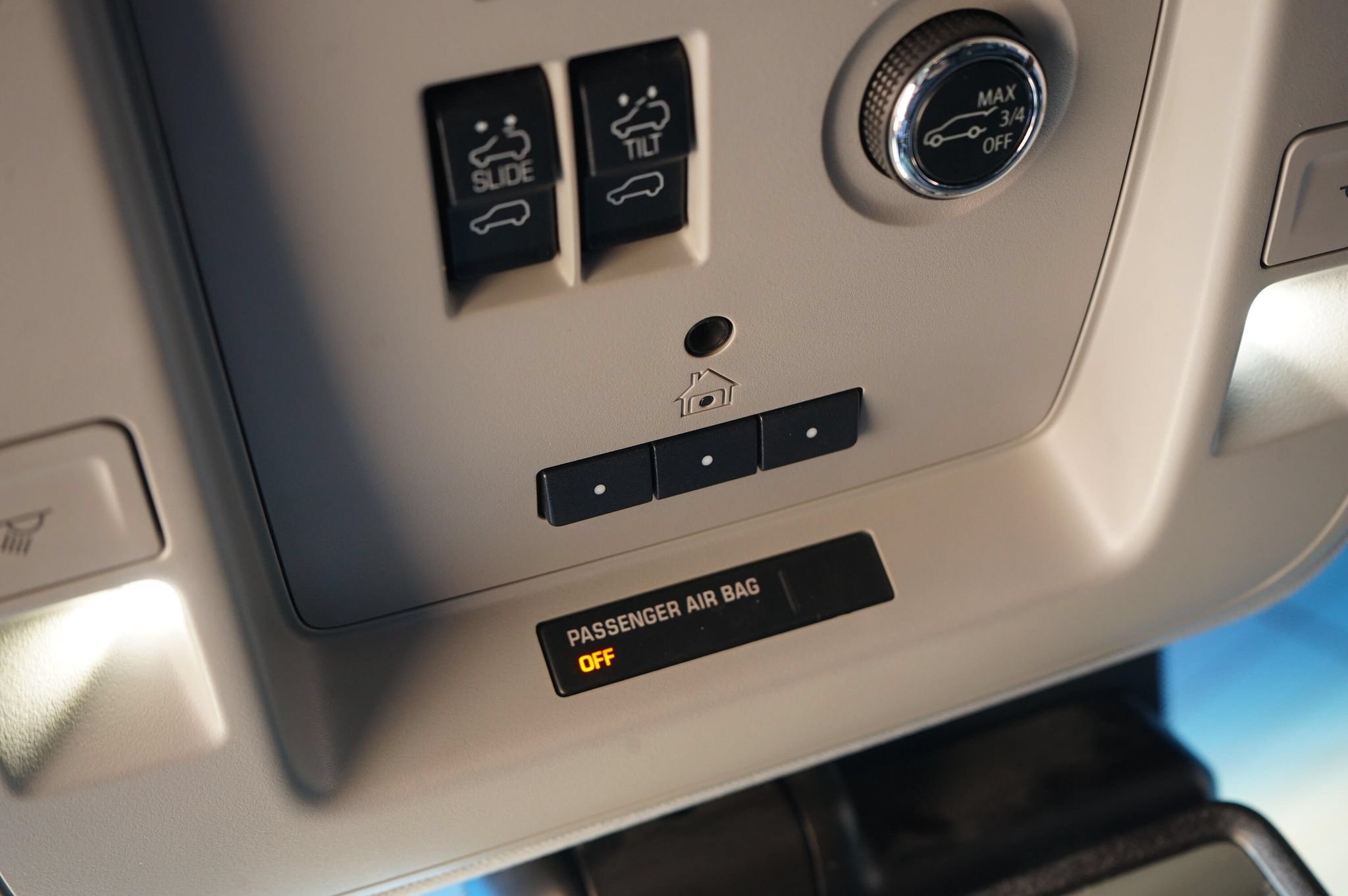 Used 2019 GMC Yukon XL Denali w/ Denali Ultimate Package AWD/4WD image 24