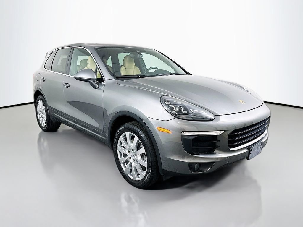 Used 2016 Porsche Cayenne AWD/4WD image 3