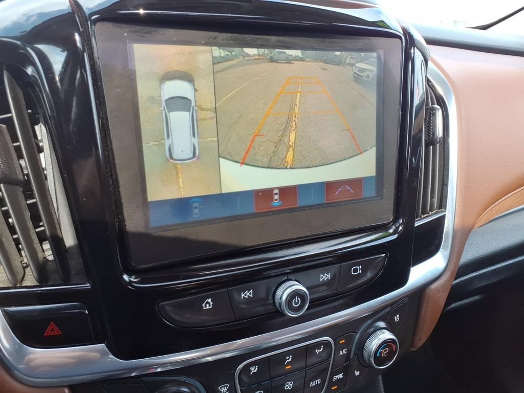 Used 2018 Chevrolet Traverse High Country AWD/4WD image 21