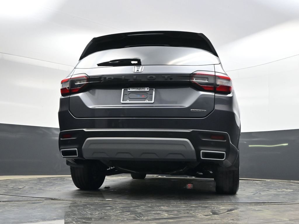 Used 2023 Honda Pilot Touring image 32