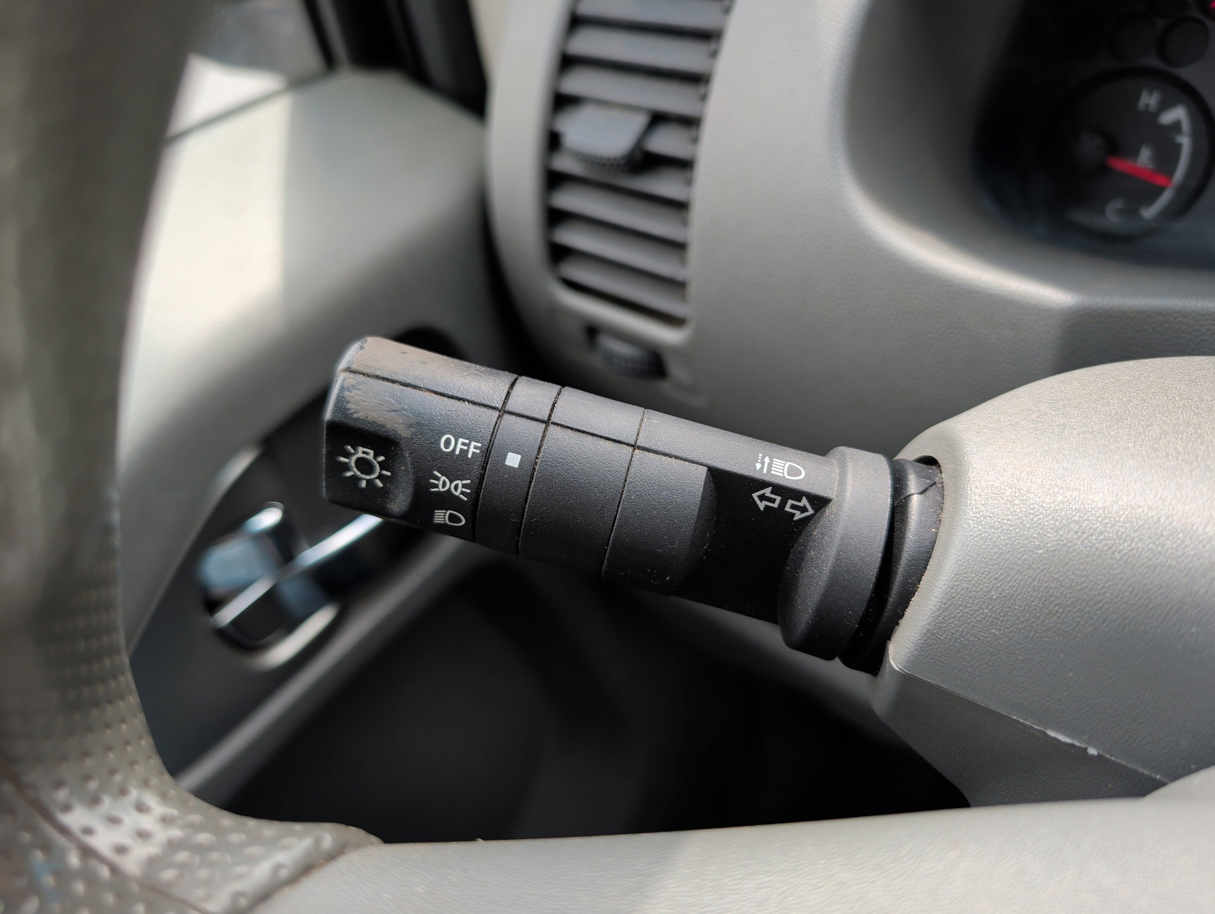 Used 2016 Nissan Frontier SV RWD image 23
