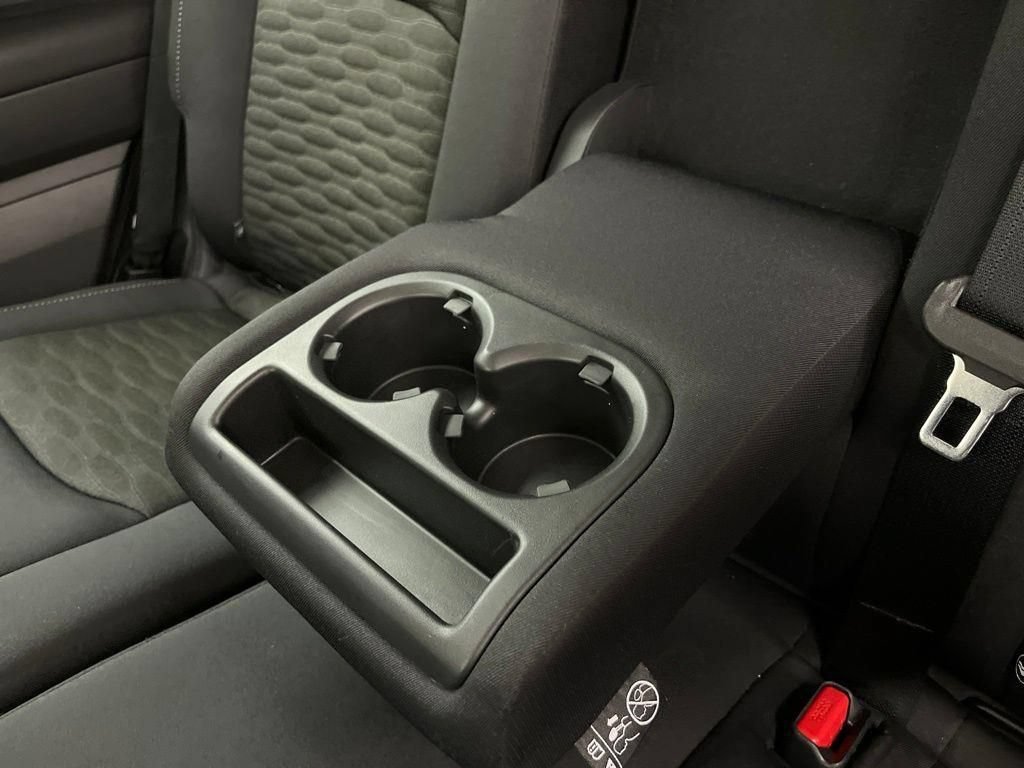 Used 2025 Nissan Pathfinder SV AWD/4WD image 25