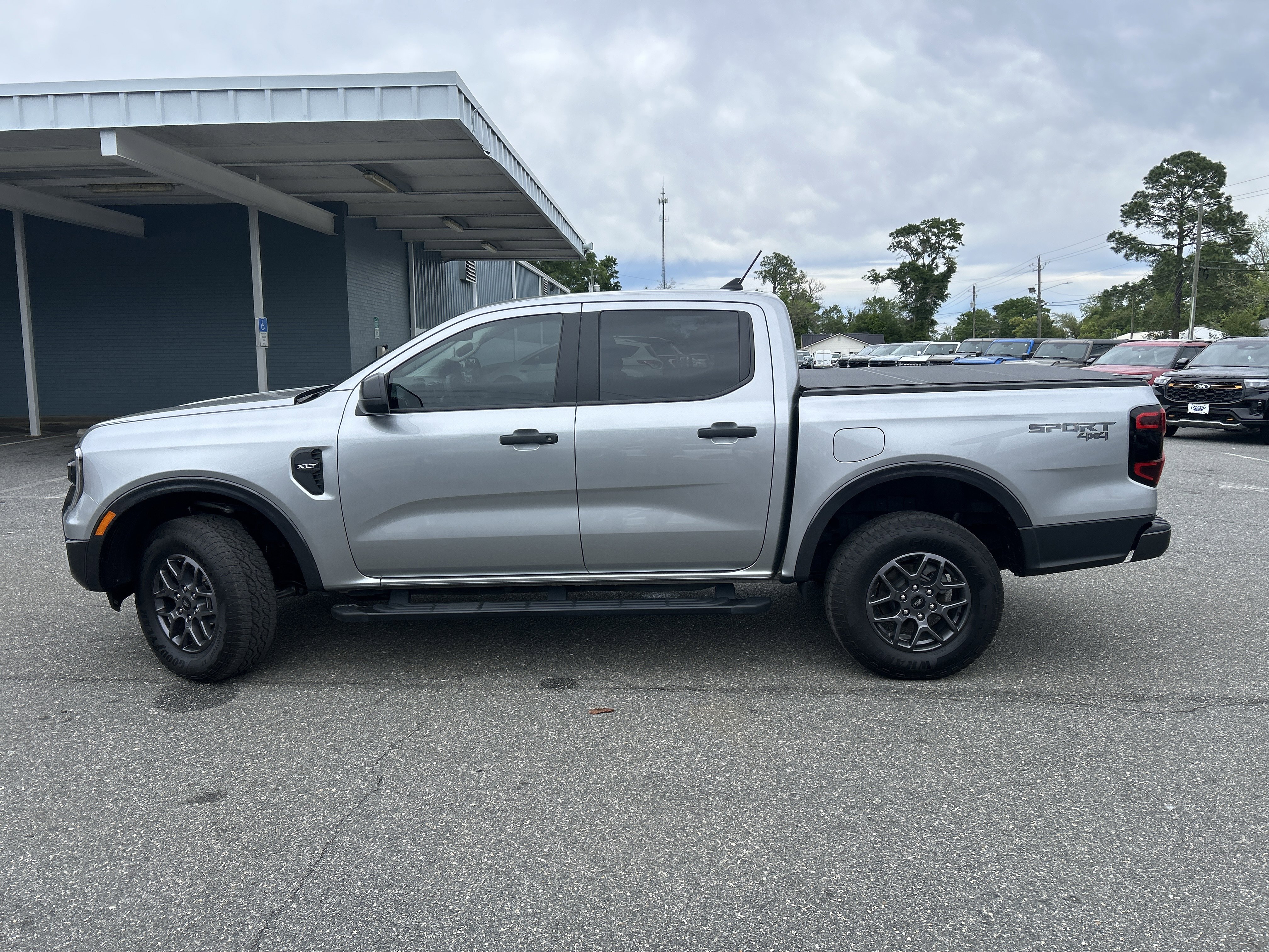Certified 2024 Ford Ranger XLT w/ Trailer Tow Package AWD/4WD image 4