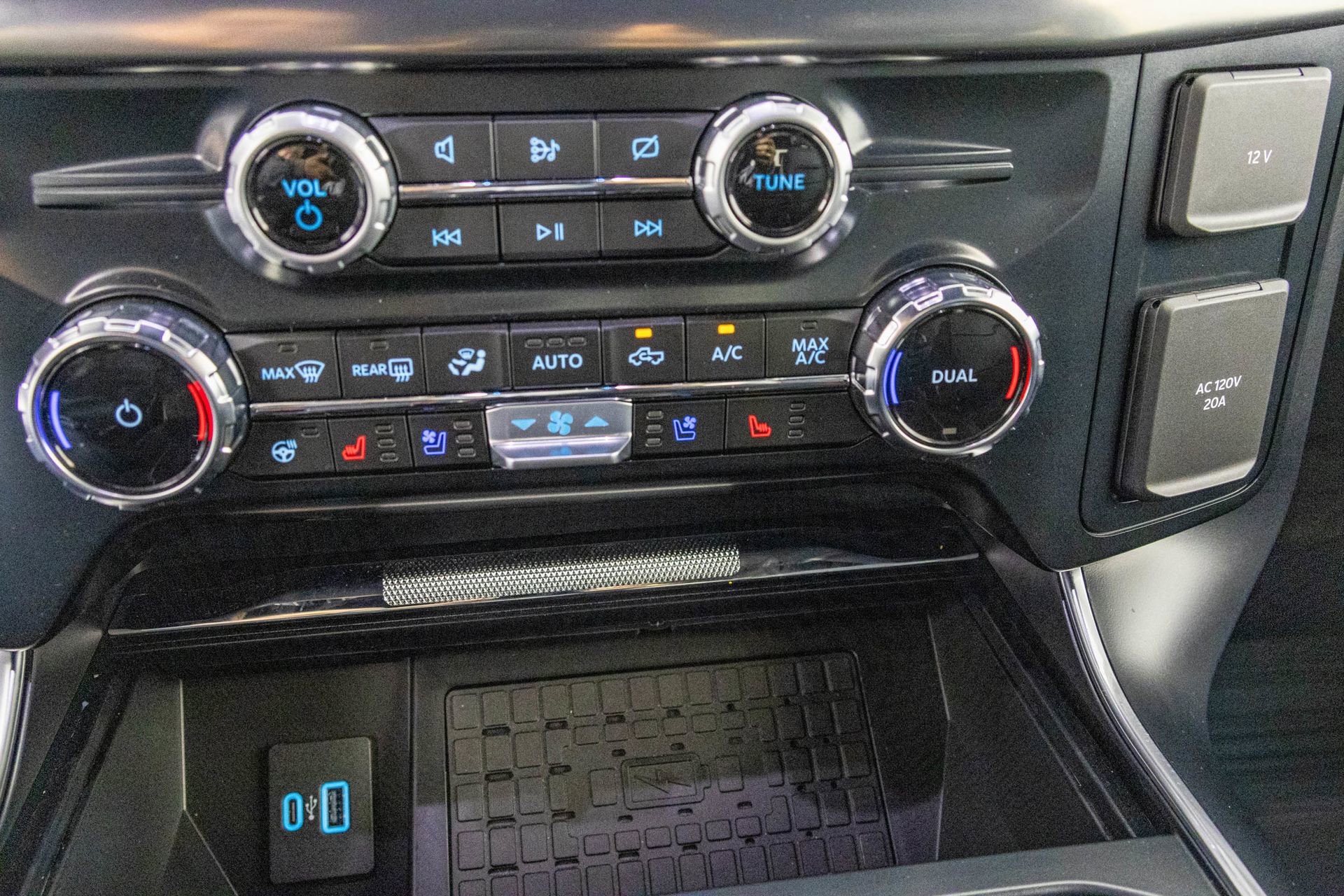 Used 2024 Ford F150 Raptor image 27