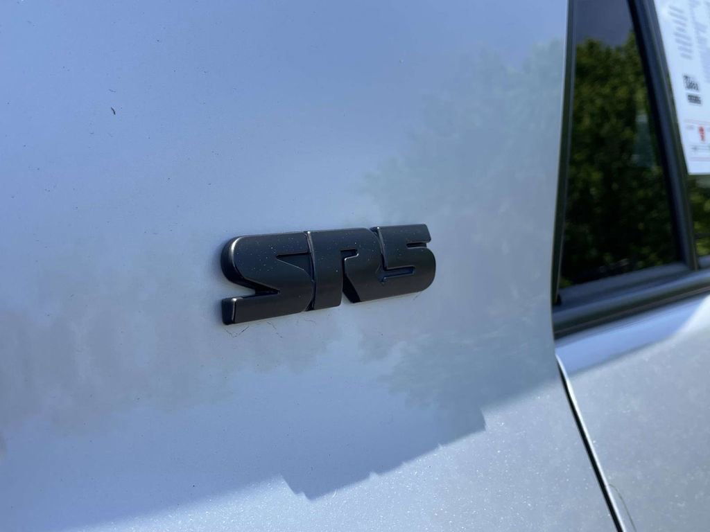 Used 2020 Toyota 4Runner SR5 Premium w/ Moonroof Package AWD/4WD image 10