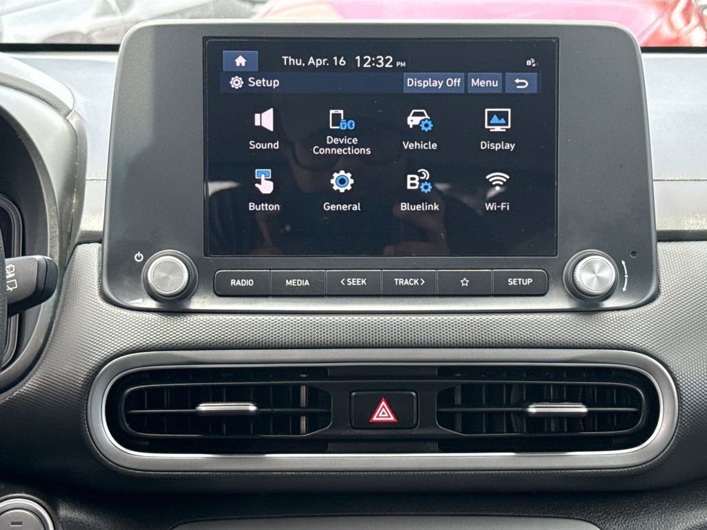 Used 2023 Hyundai Kona SE w/ Cargo Package FWD image 21