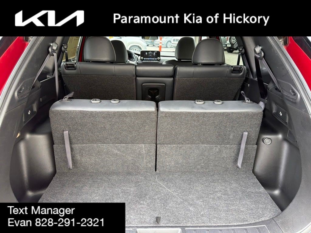 Used 2024 Mitsubishi Outlander SE Black Edition FWD image 13