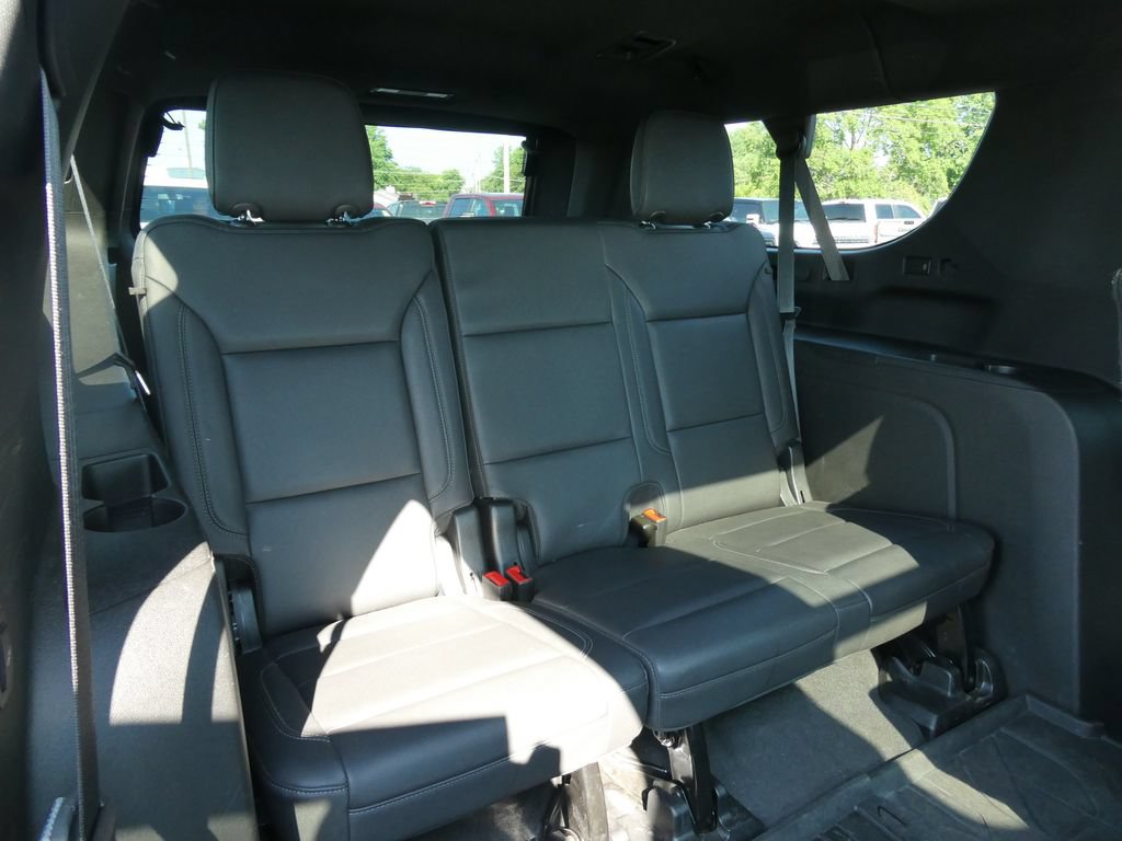 Certified 2023 Chevrolet Suburban Z71 w/ Luxury Package AWD/4WD image 17