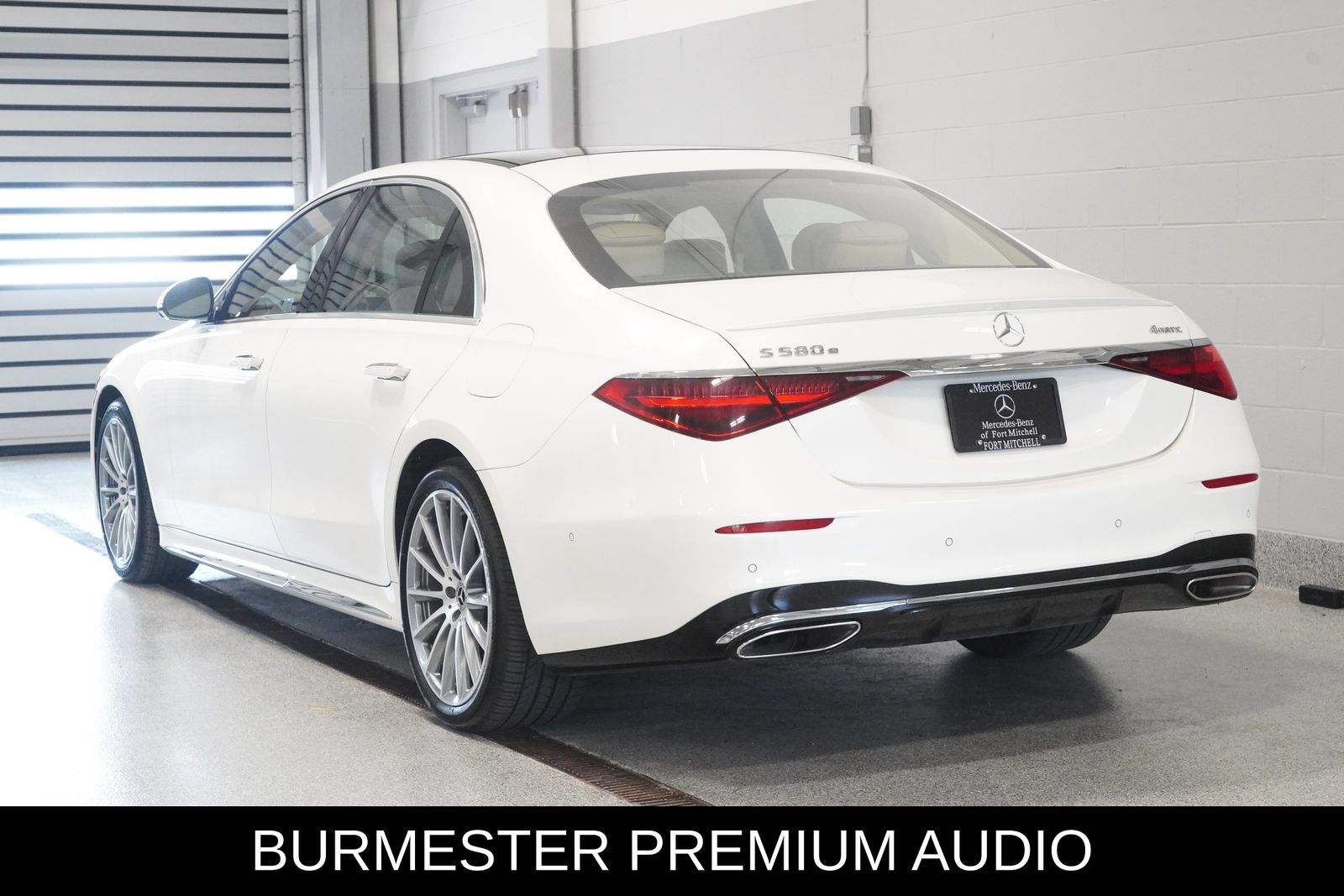 Certified 2023 Mercedes-Benz S 580e 4MATIC Sedan image 4
