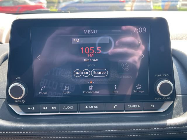 Used 2023 Nissan Rogue S FWD image 20