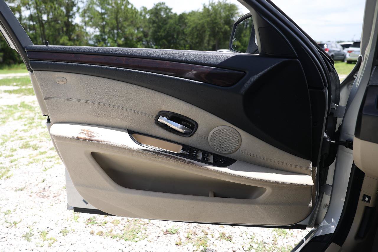 Used 2010 BMW 528i Sedan RWD image 40