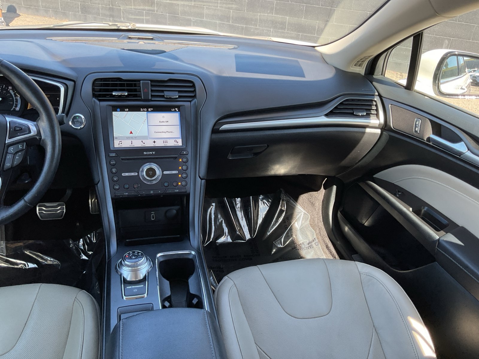 Used 2017 Ford Fusion Energi Titanium FWD image 16
