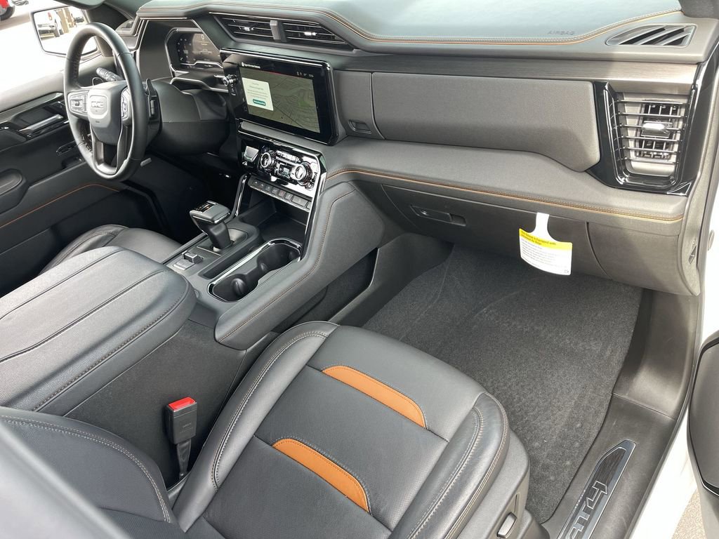 Used 2025 GMC Sierra 1500 AT4 image 29