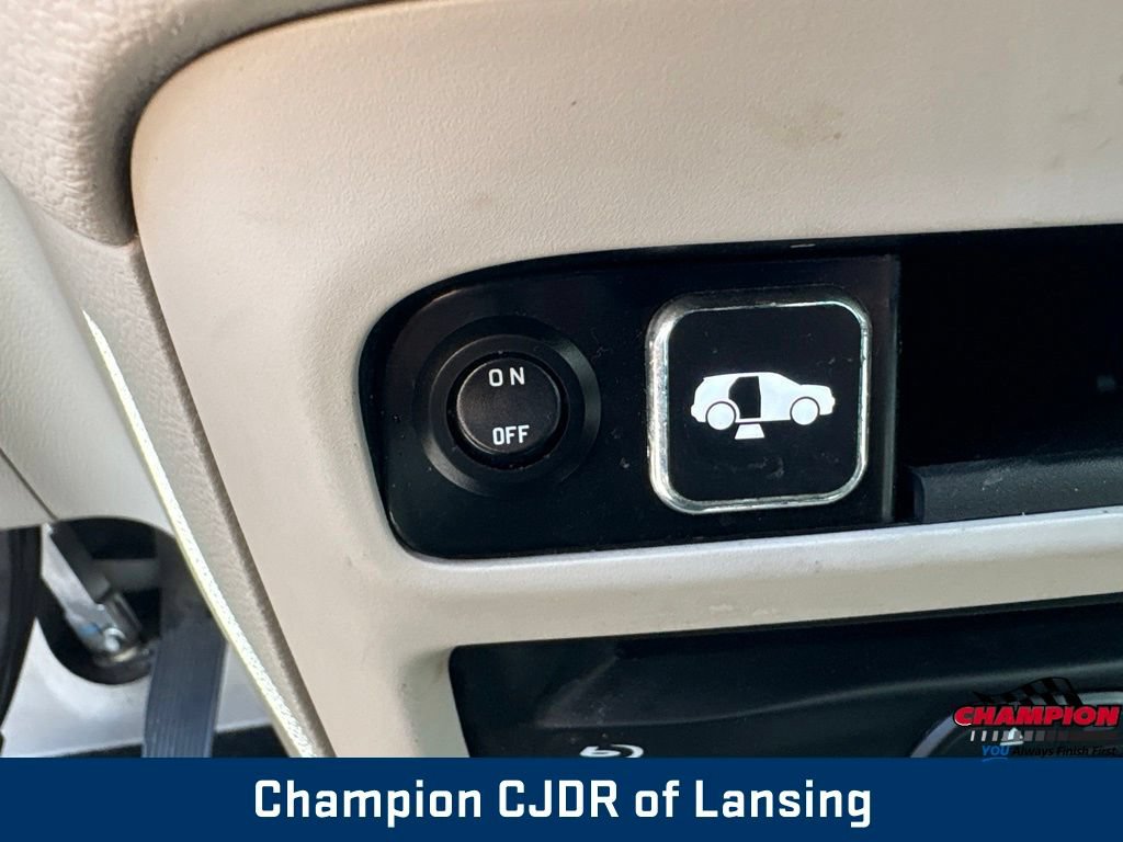 Used 2017 Chrysler Pacifica Touring-L Plus FWD image 32