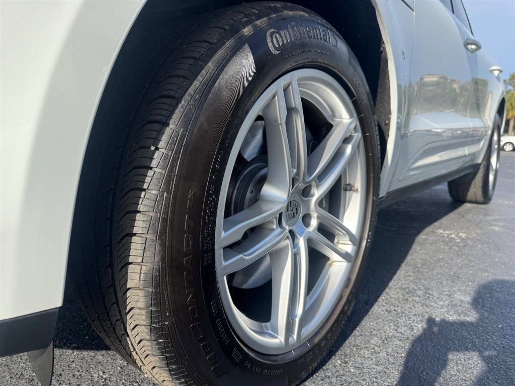 Used 2022 Porsche Macan image 10