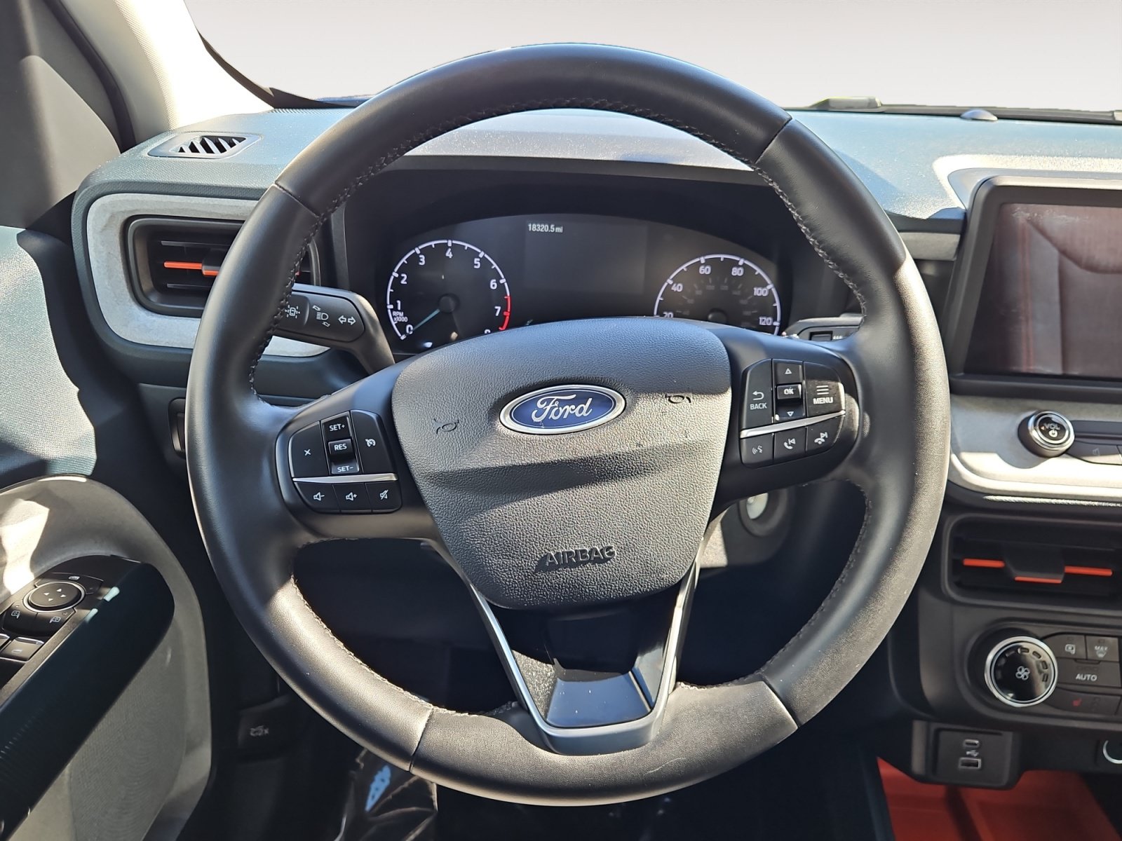 Used 2024 Ford Maverick XLT w/ XLT Luxury Package AWD/4WD image 12