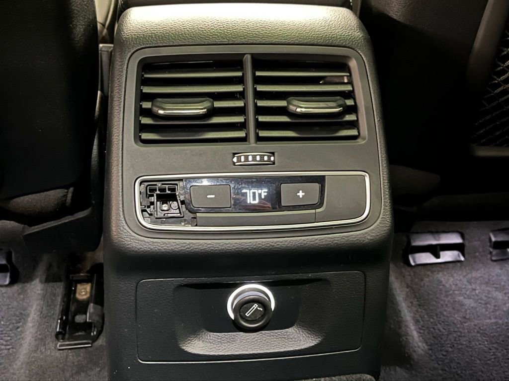 Used 2019 Audi A4 2.0T Premium image 22