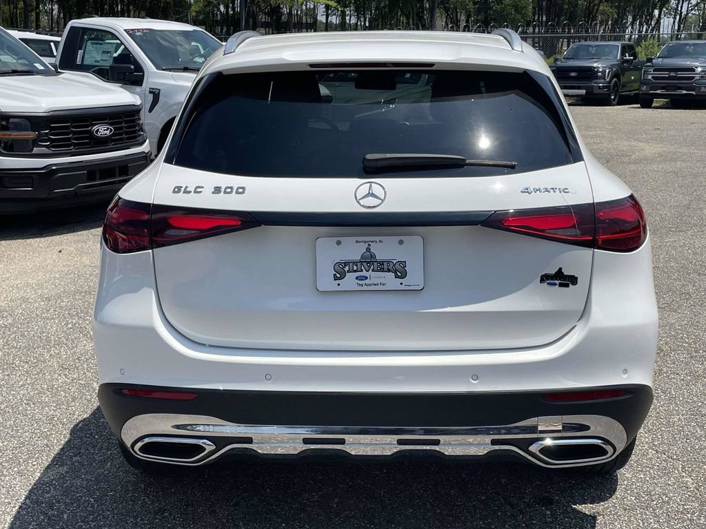 Used 2024 Mercedes-Benz GLC 300 4MATIC image 4