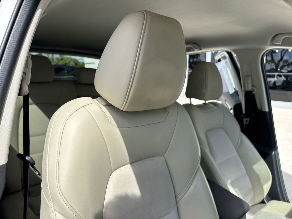 Used 2020 MAZDA CX-5 Touring image 46