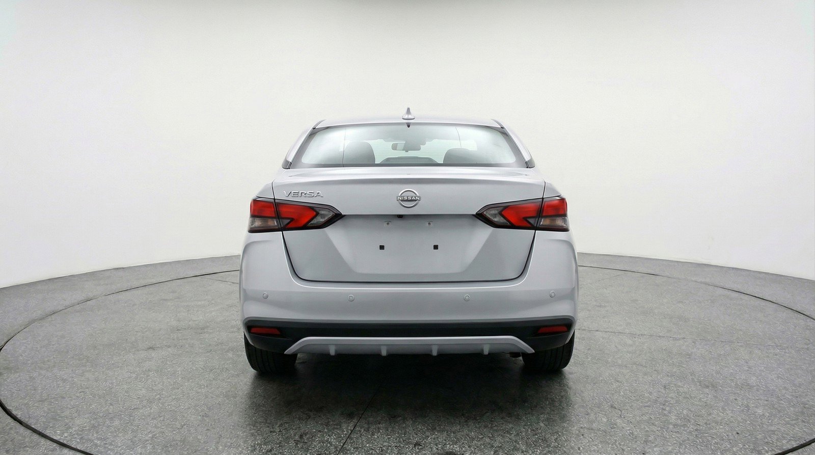 Used 2025 Nissan Versa SV image 7