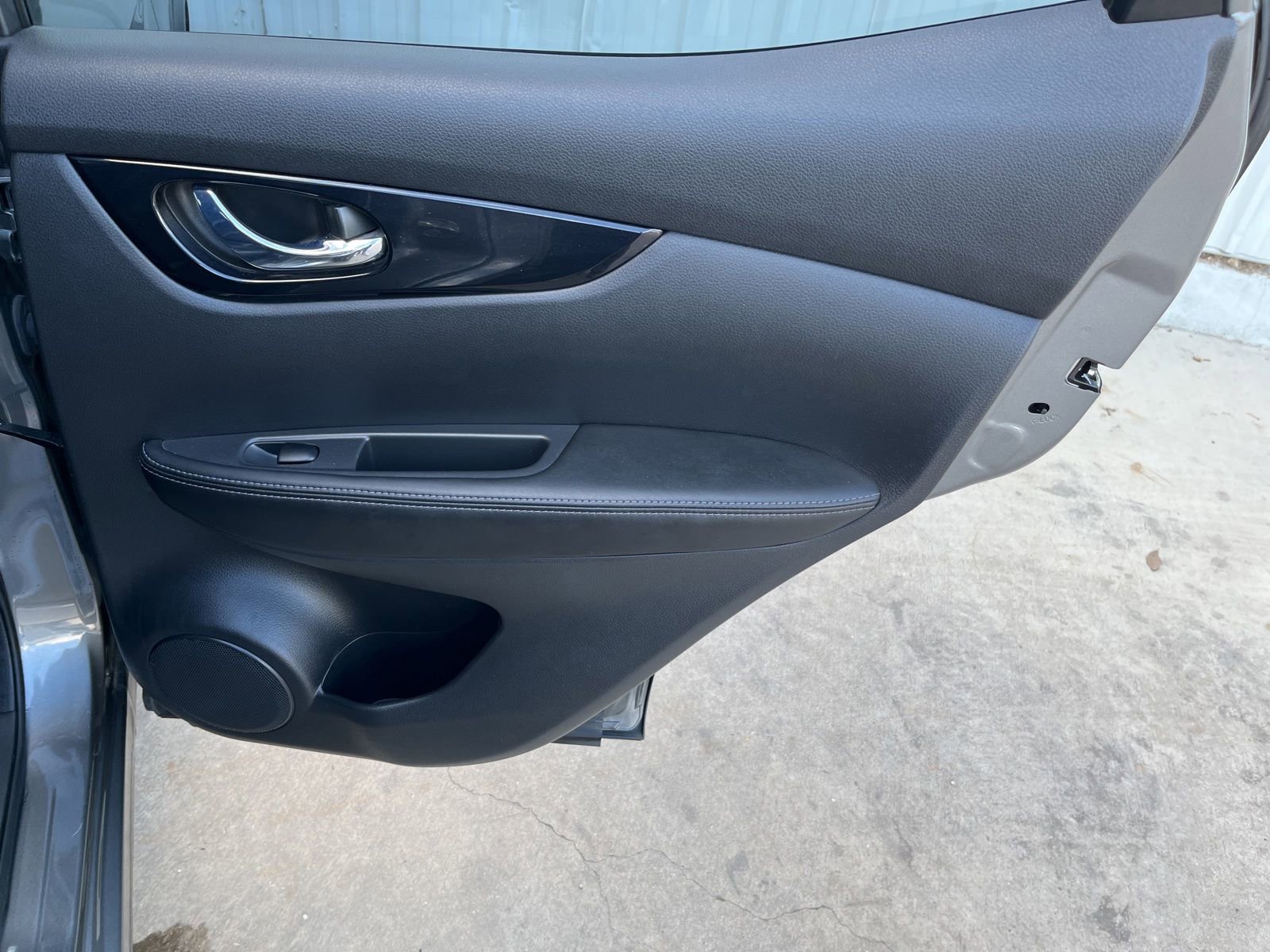 Used 2018 Nissan Rogue Sport SL FWD image 15