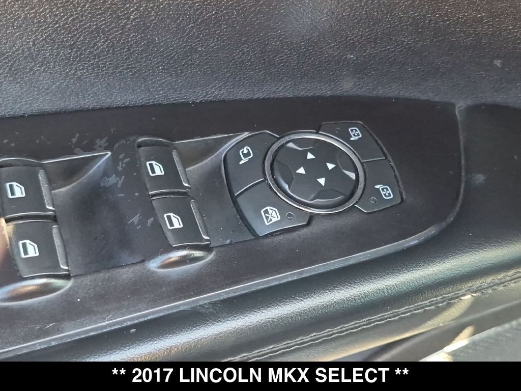 Used 2017 Lincoln MKX Select w/ Select Plus Package FWD image 27