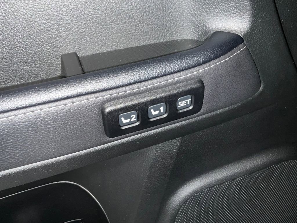 Used 2020 Toyota 4Runner Limited image 39