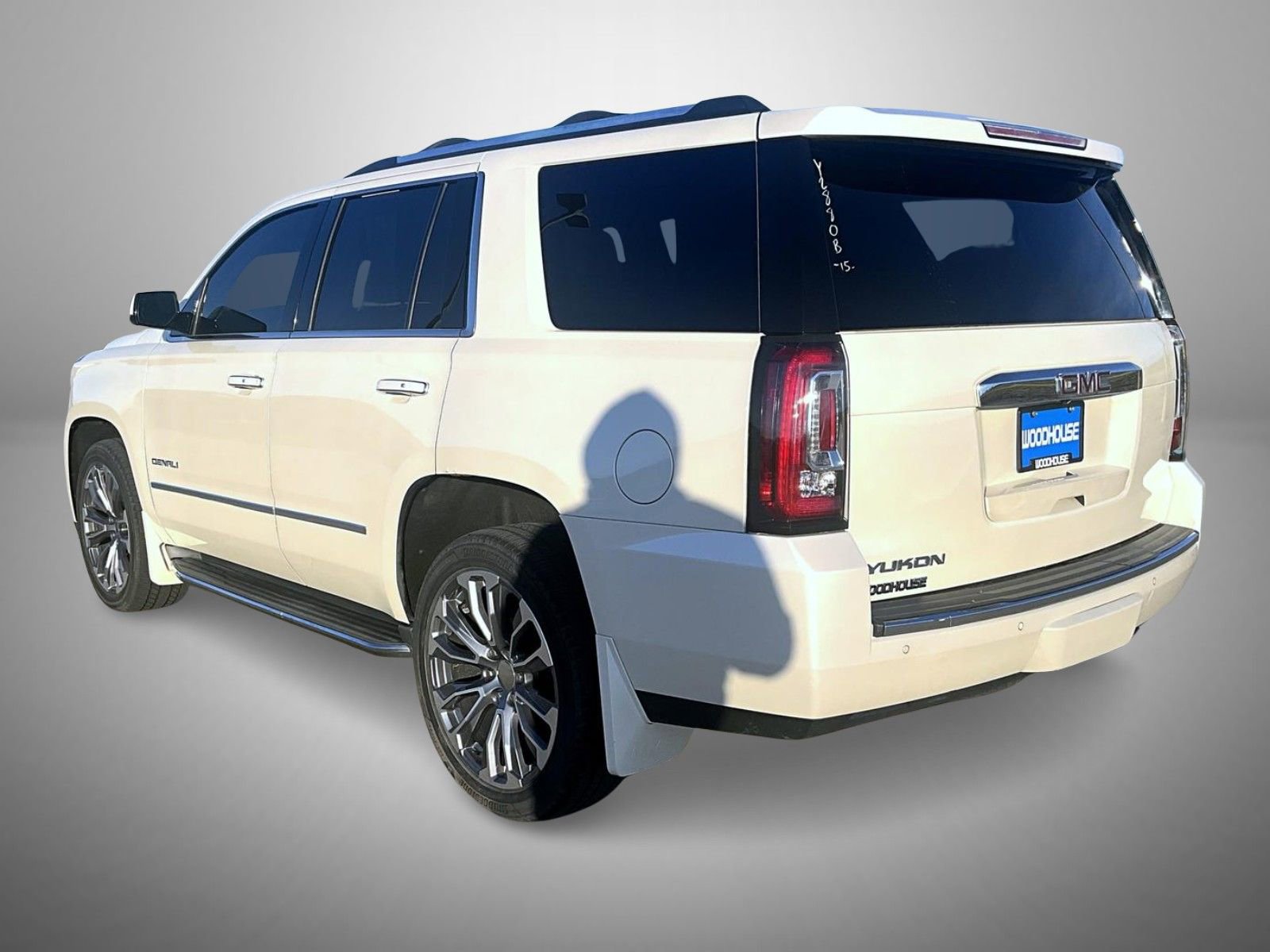 Used 2015 GMC Yukon Denali w/ Touring Package image 7