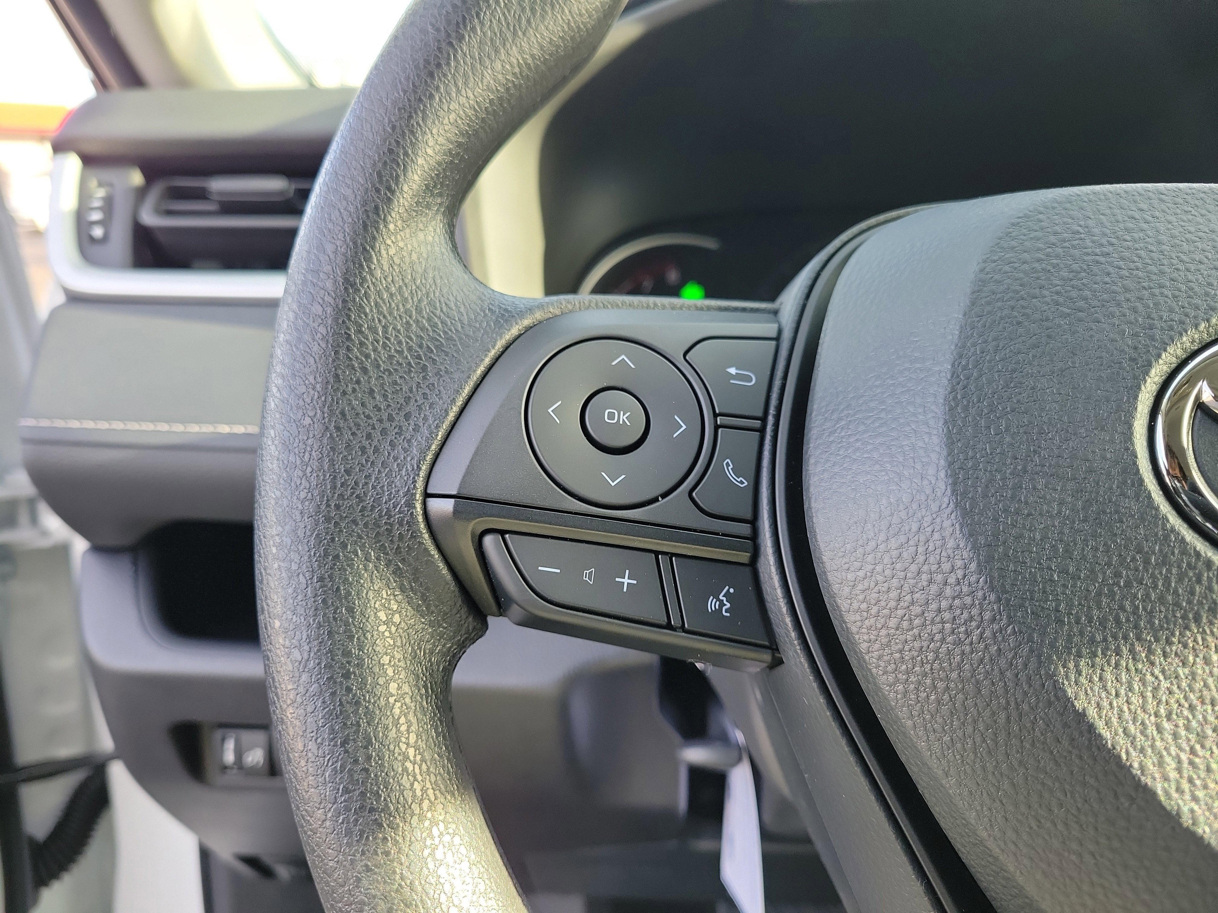 New 2025 Toyota RAV4 LE image 22