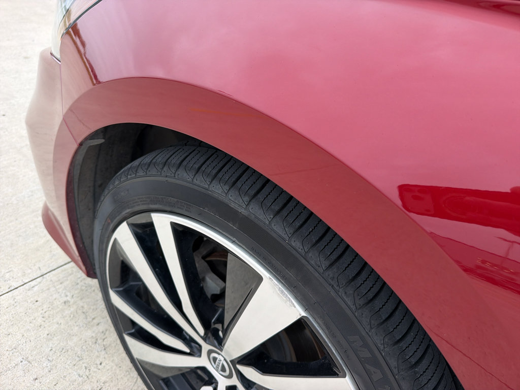 Used 2019 Nissan Altima 2.5 SR FWD image 9
