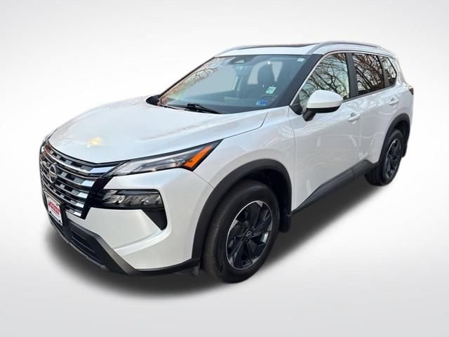 Used 2024 Nissan Rogue SV w/ SV Premium Package image 2