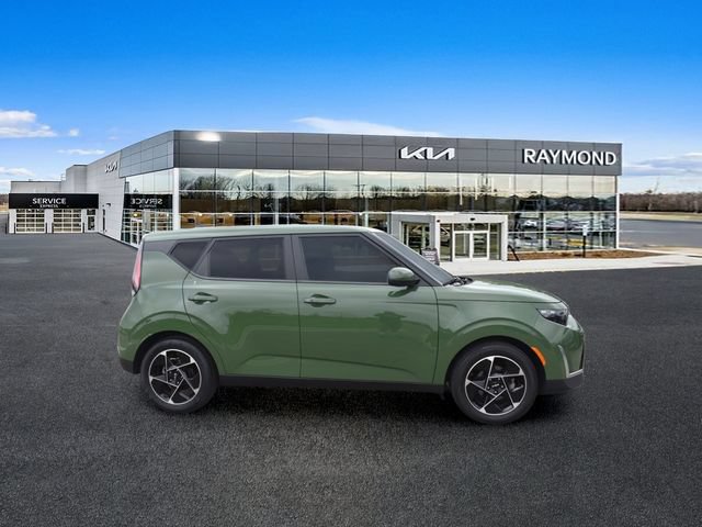 Certified 2023 Kia Soul EX FWD image 2