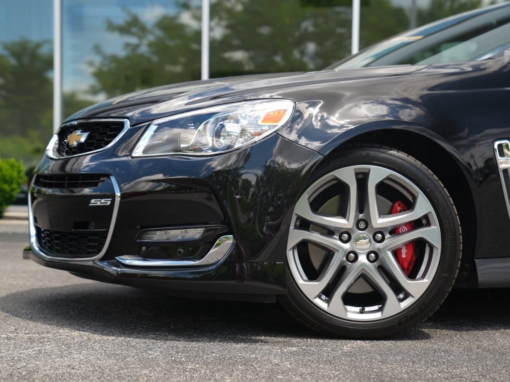 Used 2017 Chevrolet SS RWD image 3
