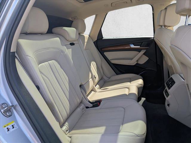 Used 2022 Audi Q5 2.0T Premium Plus w/ Premium Plus Package image 20