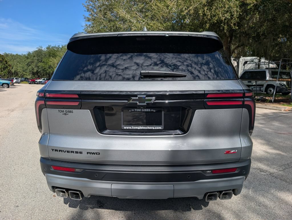 New 2027 Chevrolet Traverse Z71 w/ Enhanced Driving Package AWD/4WD image 7