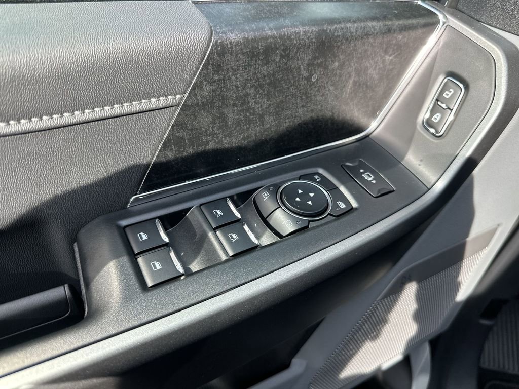 New 2026 Ford F250 XLT w/ XLT Premium Package AWD/4WD image 5