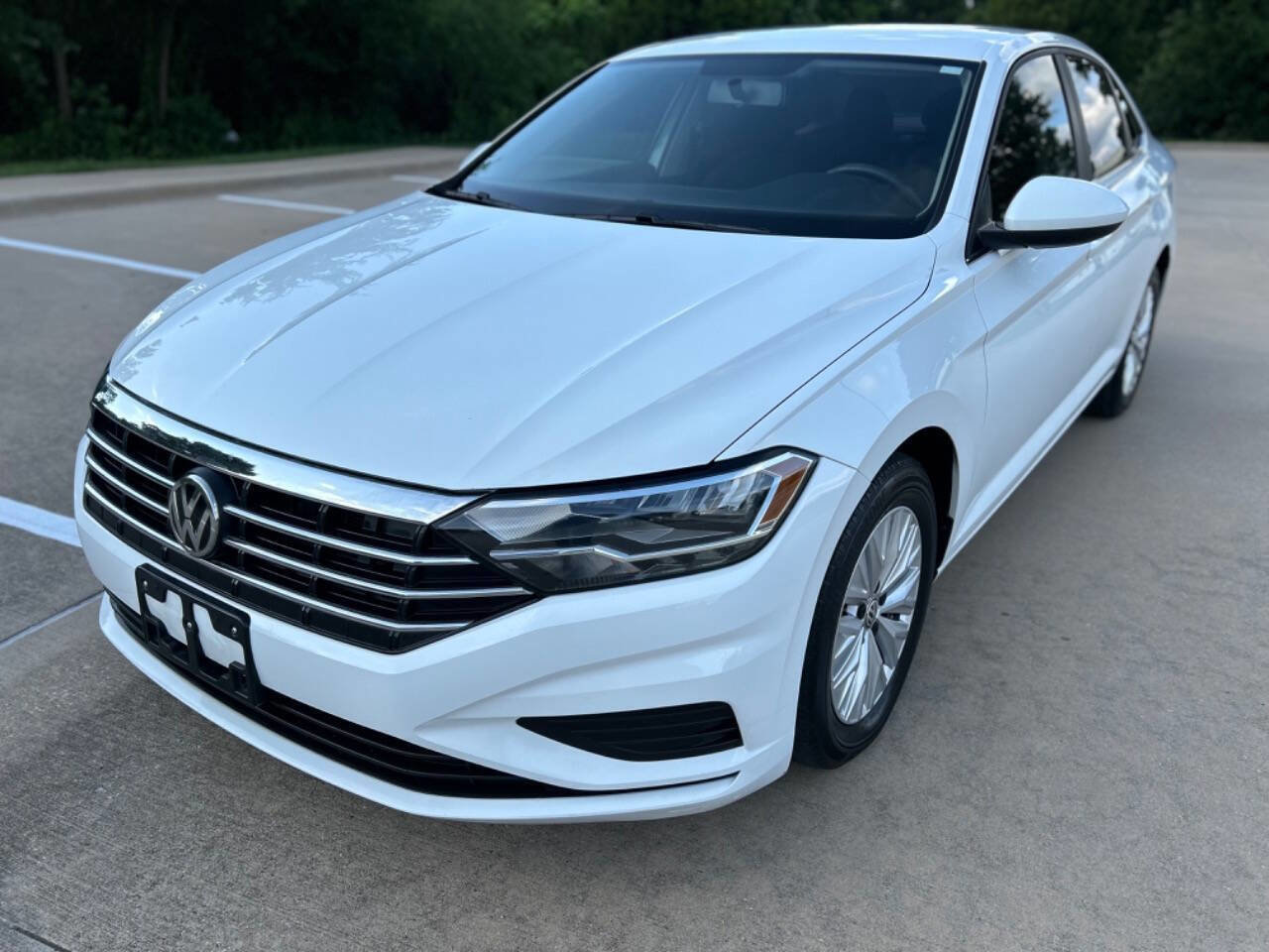 Used 2019 Volkswagen Jetta S image 2