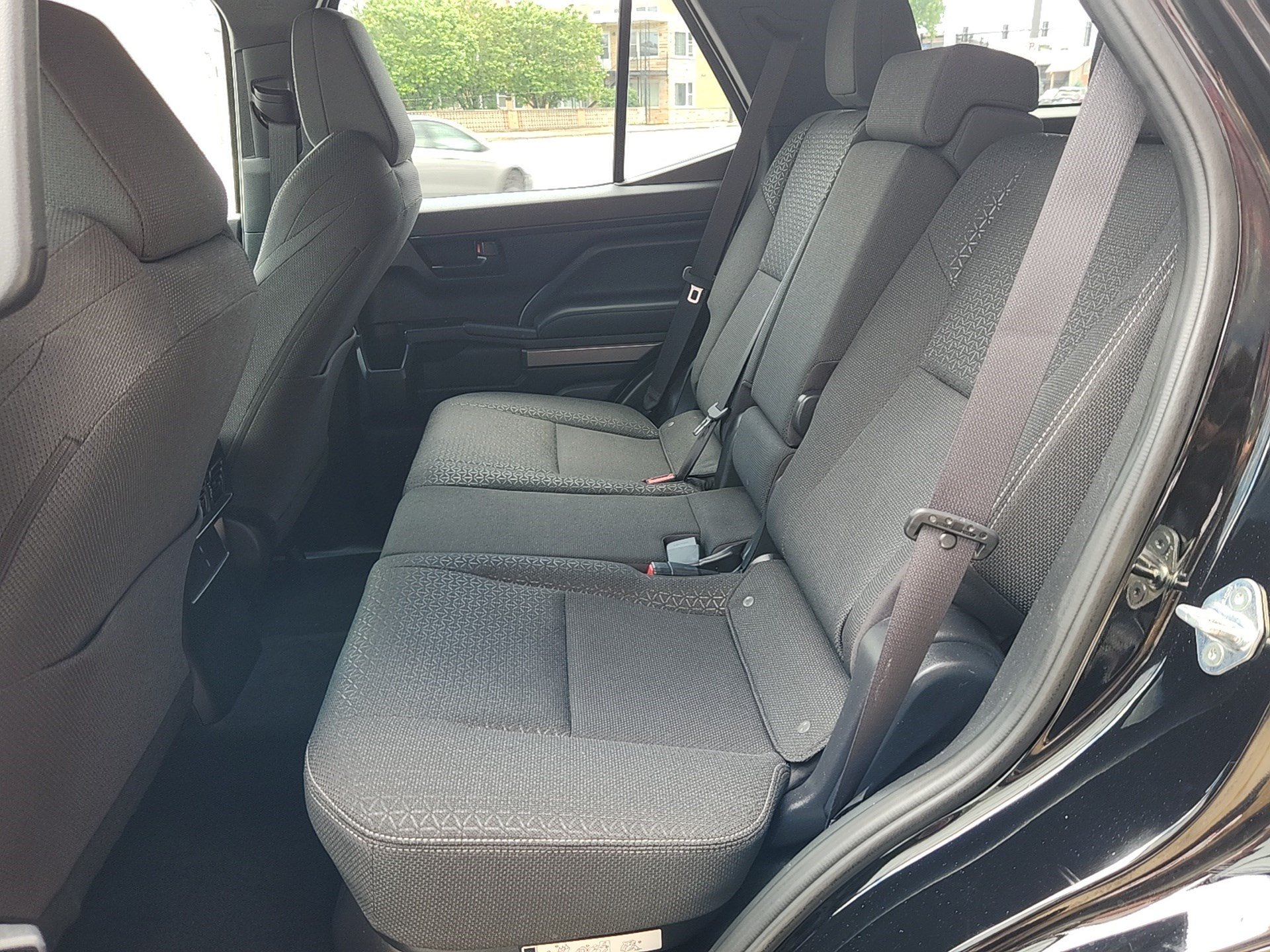 Certified 2025 Toyota 4Runner SR5 AWD/4WD image 24