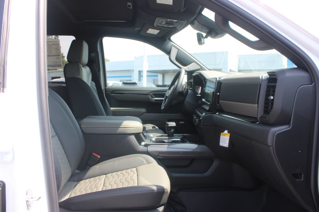 New 2026 Chevrolet Silverado 1500 ZR2 AWD/4WD image 32