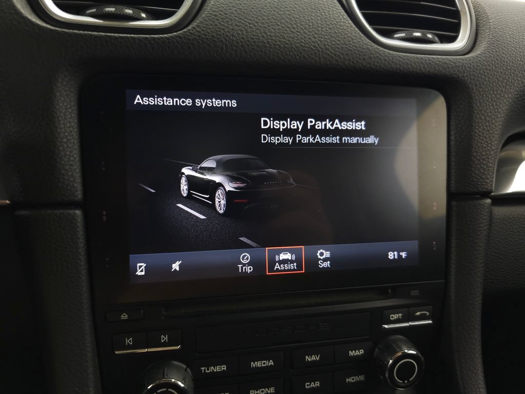 Used 2019 Porsche 718 Boxster RWD image 21