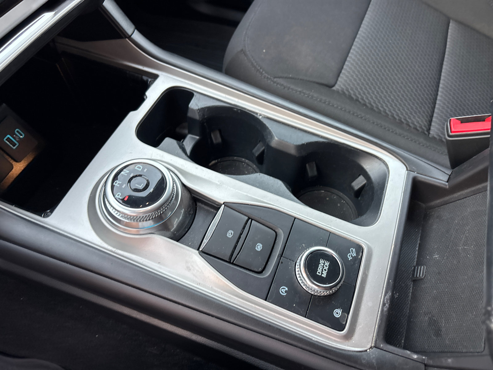 Used 2023 Ford Explorer XLT AWD/4WD image 23