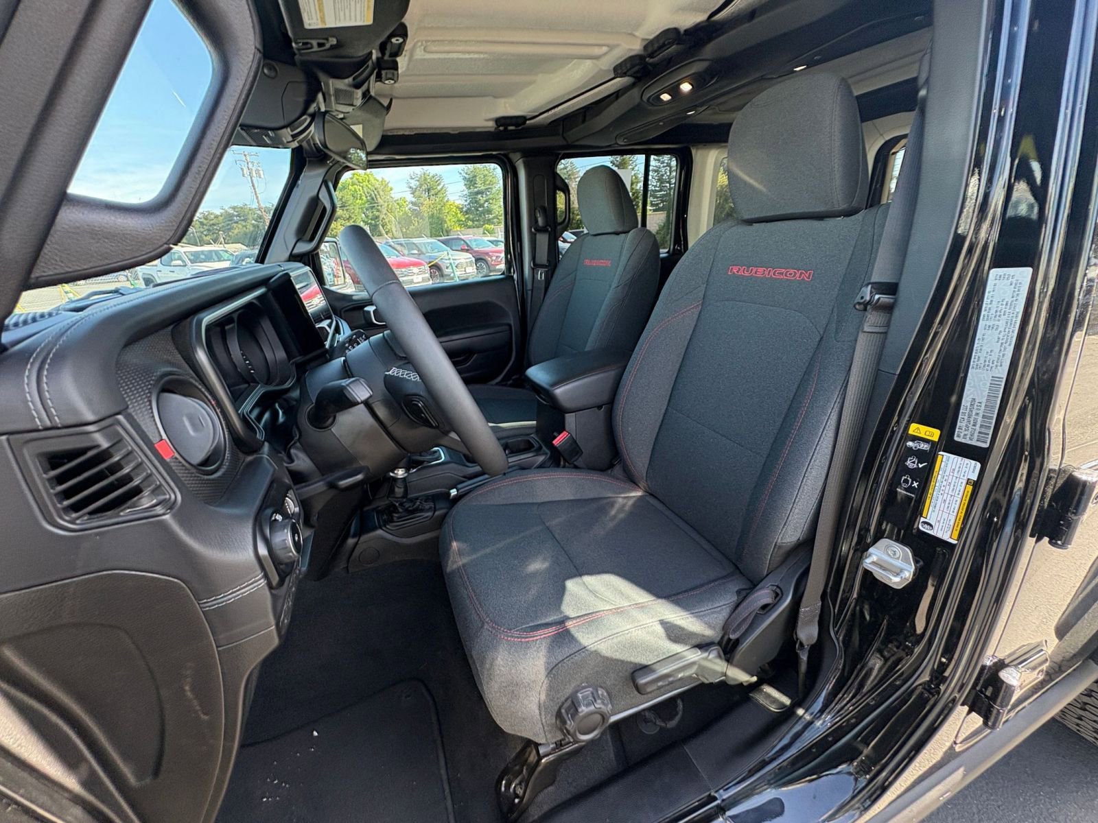 Used 2025 Jeep Wrangler Unlimited Rubicon image 35