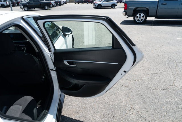 Used 2025 Hyundai Sonata SEL FWD image 15